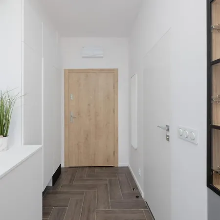 Porta Mare Sea View By Renters Prestige *